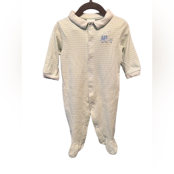 Carters classic footie onesies size 3-6m [C-21] - Picture 1 of 5